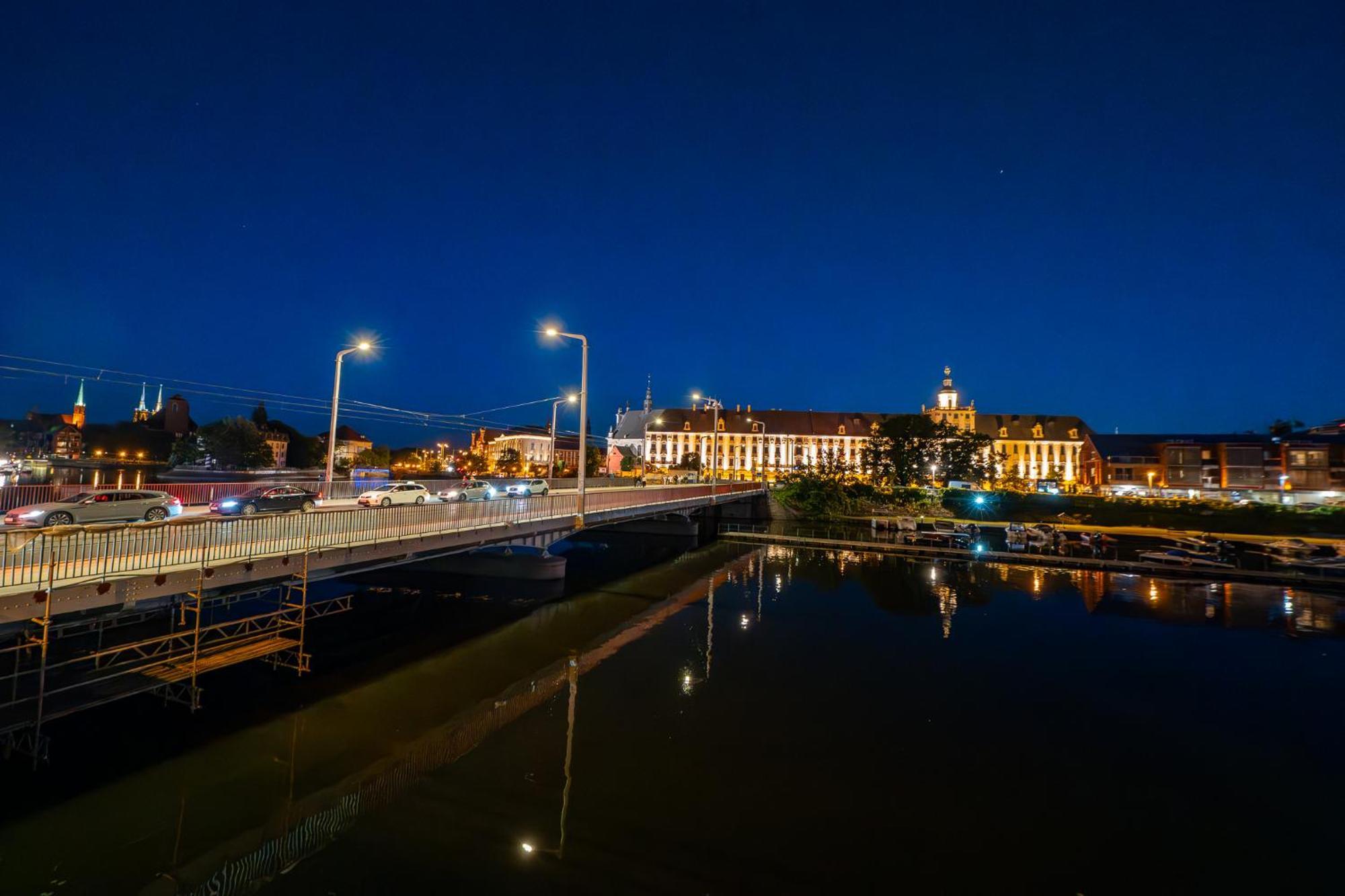 Apartment Rentplanet - Cybulskiego Iii Breslau
