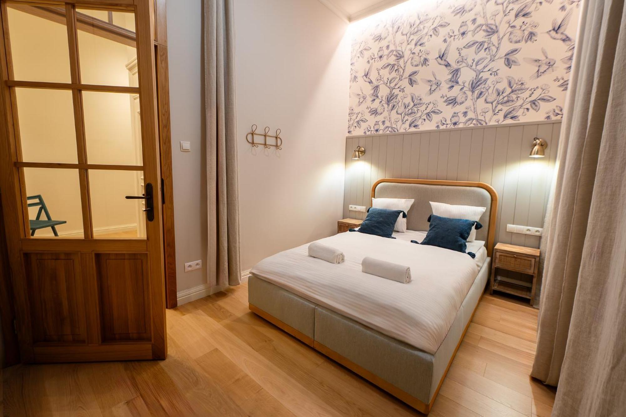Apartment Rentplanet - Cybulskiego Iii